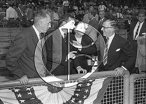 Thomas Dewey at Polo Grounds for World Series54T0030